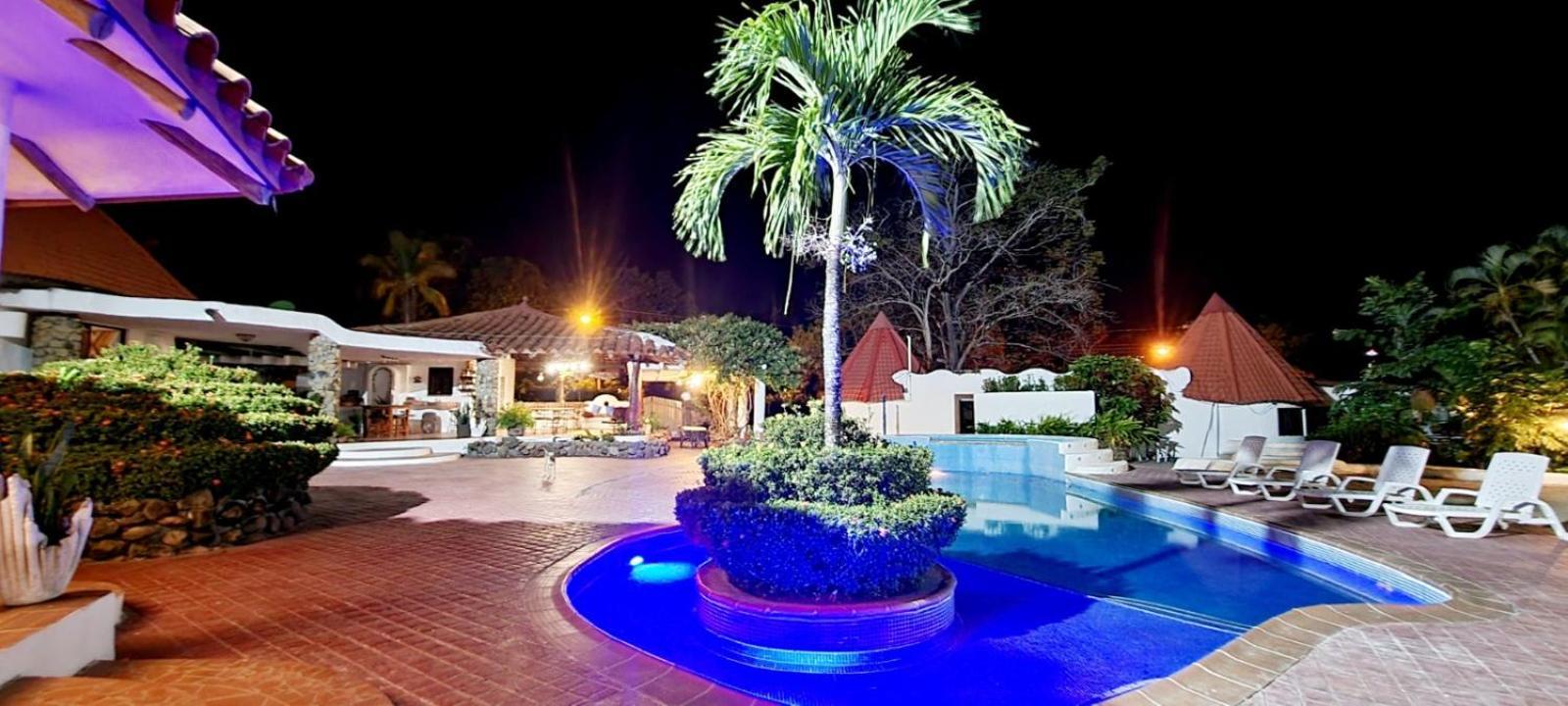 Mia Nueva Gorgona Hotel Exterior foto