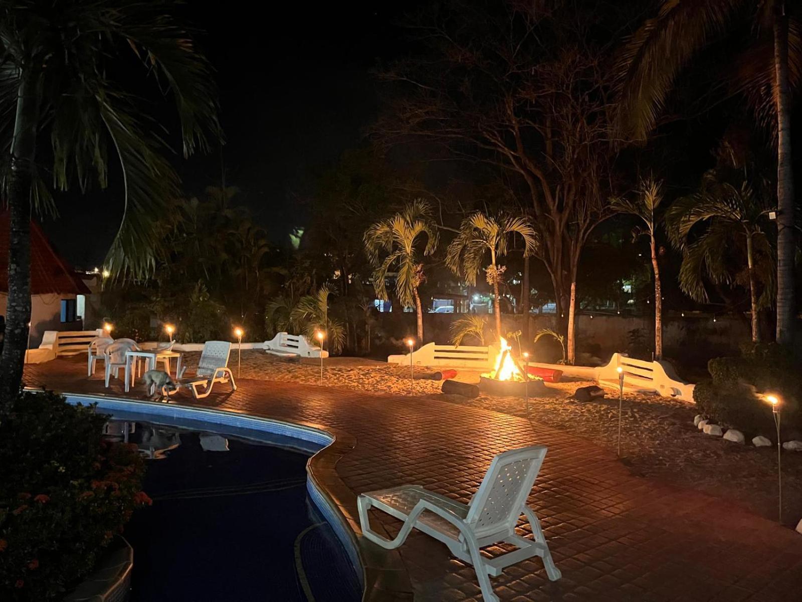Mia Nueva Gorgona Hotel Exterior foto